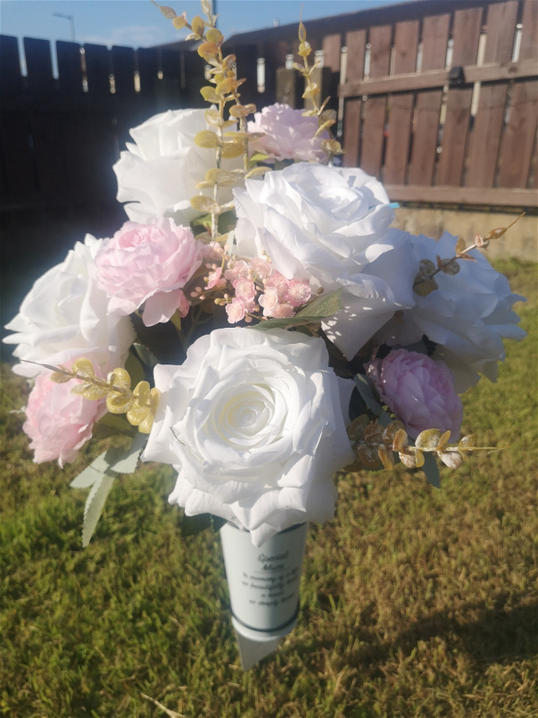 Artifical grave inserts and pots  | Ready for collection today | Artificial grave vase
