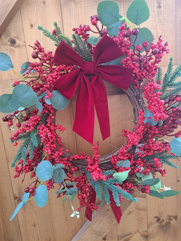 Christmas | Ready for collection today | Berry artificial wreath