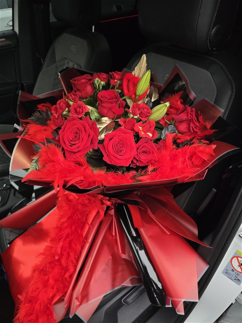 Flowers by Kerry Mac | Manchester | Home