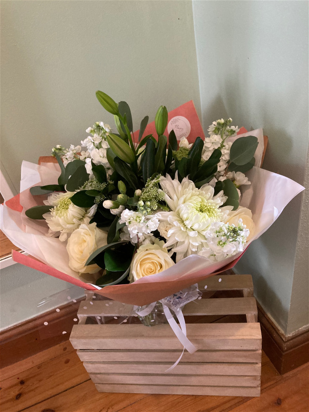 Bouquets | Whites and greens
