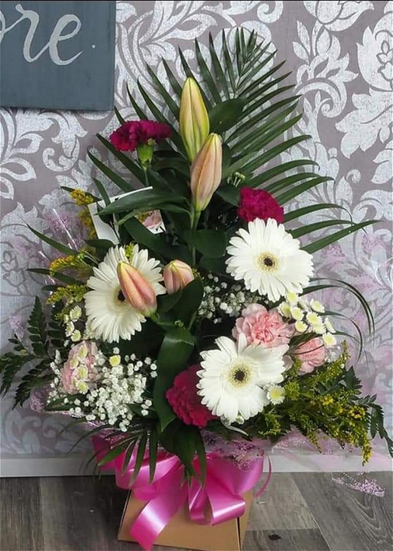 bouquet flowers in Crewe | Floral Arrangements in oasis. | Just for you