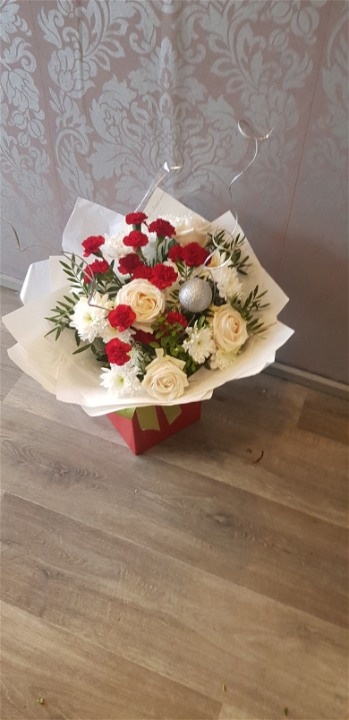bouquet flowers in Crewe | Christmas | Santa baby