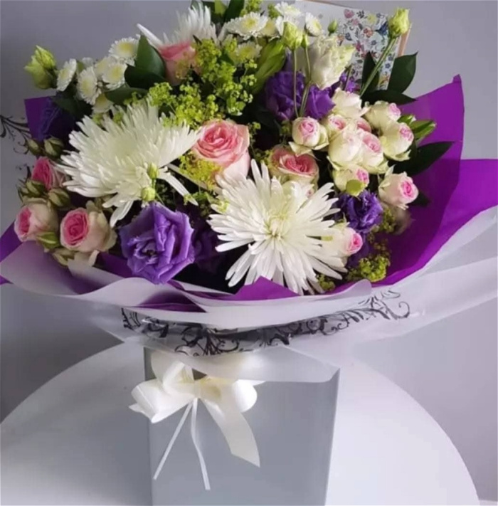 Gift flowers | Birthday | Hint of purple