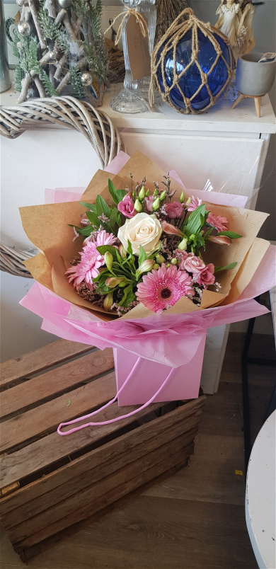 Gift flowers | All in Pink