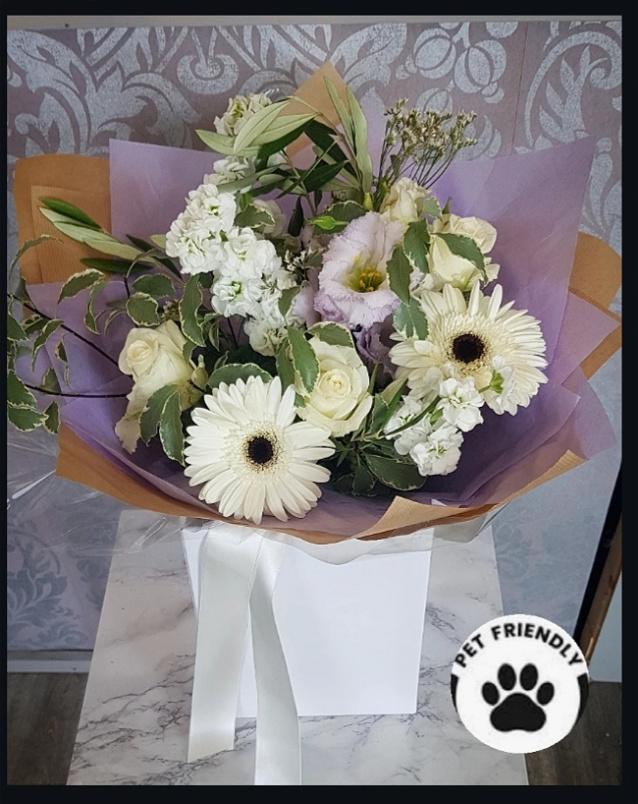 Pet Friendly flowers | Pet friendly flower bouquet- neutral