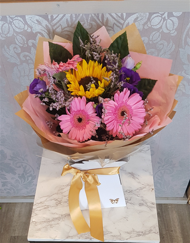 Pet Friendly flowers | Best wishes
