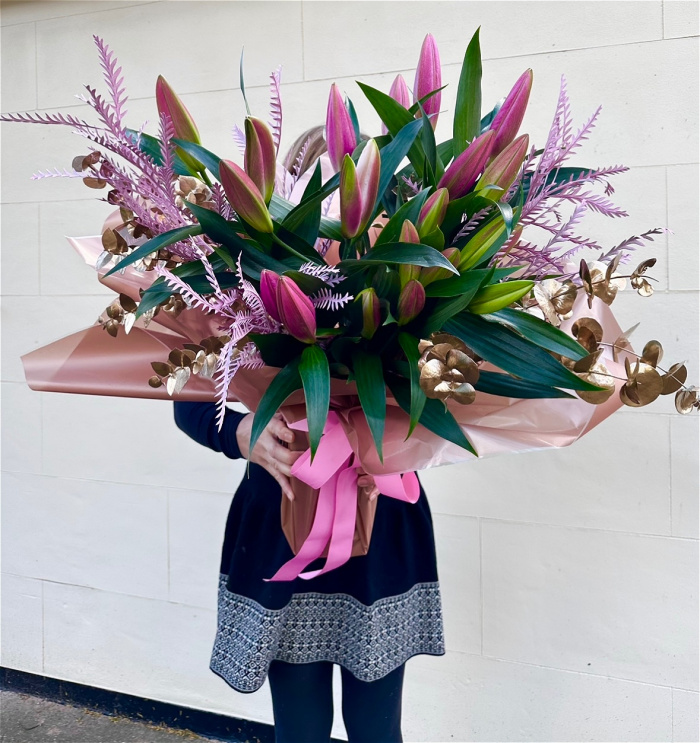 Mothers Day 2025 | Lily Vase