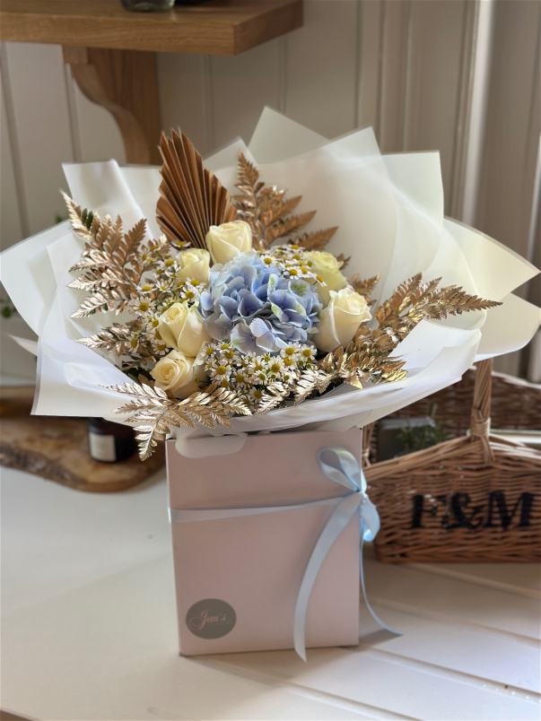 Luxury Bouquets  | Jem’s Choice