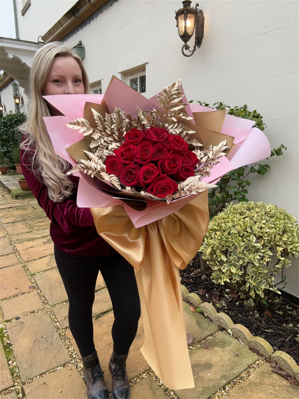 Rose Bouquets  | A Dozen Red Roses