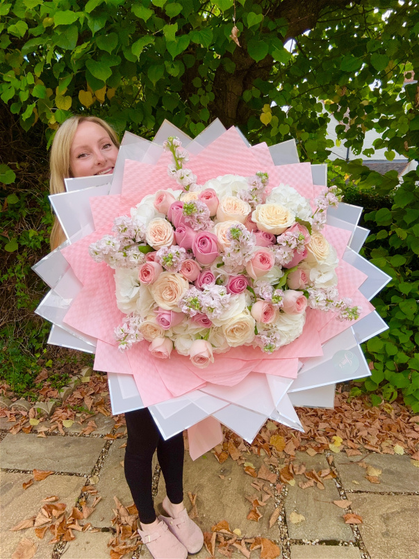 Premium Bouquets | The Francesca Bouquet