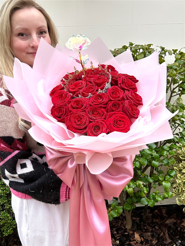 Valentine's Collection  | 25 Glitter Princess Roses