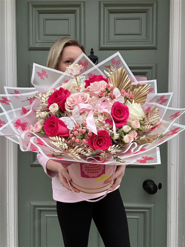 Mothers Day 2026 | Mother’s Day Hat Box Bouquet