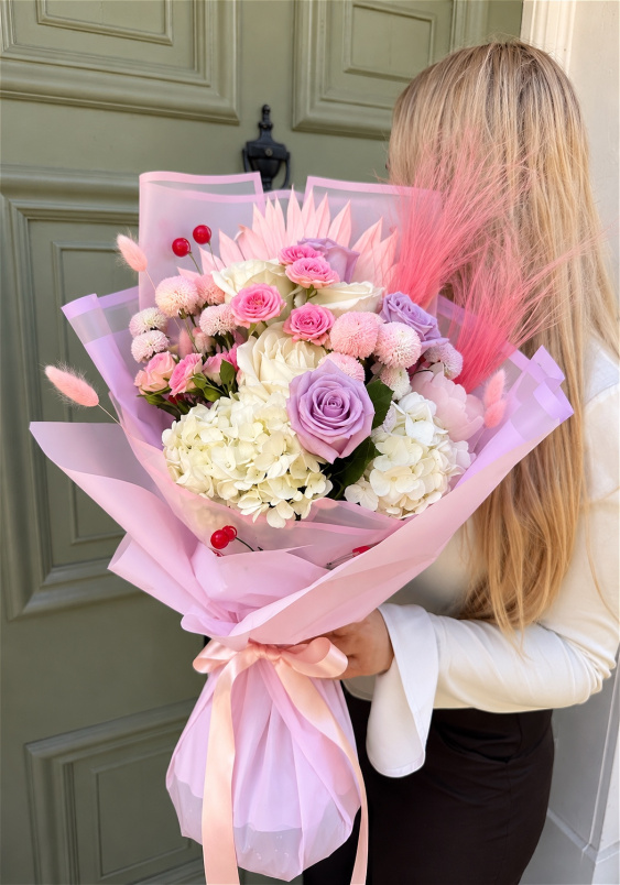Signature Bouquets | The Blush Bloom