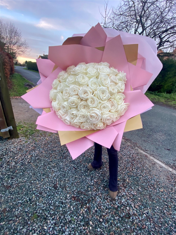 All | Penelopes white roses