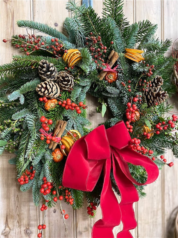 Christmas Fresh Flowers, Wreaths and Arrangements | The Little Drummer Boy Red Wreath