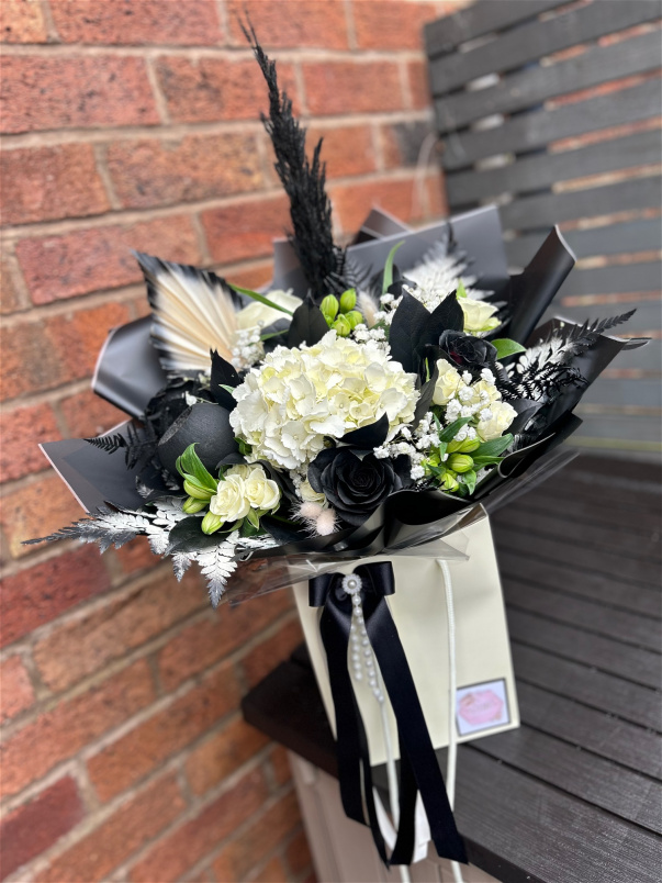 Bouquets | Mother's Day | Crème