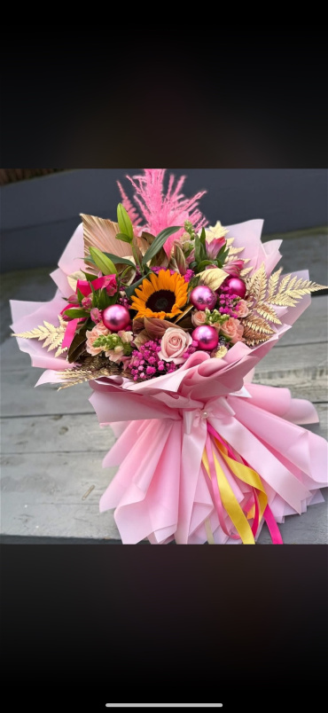 Christmas | Festive Pink Burst