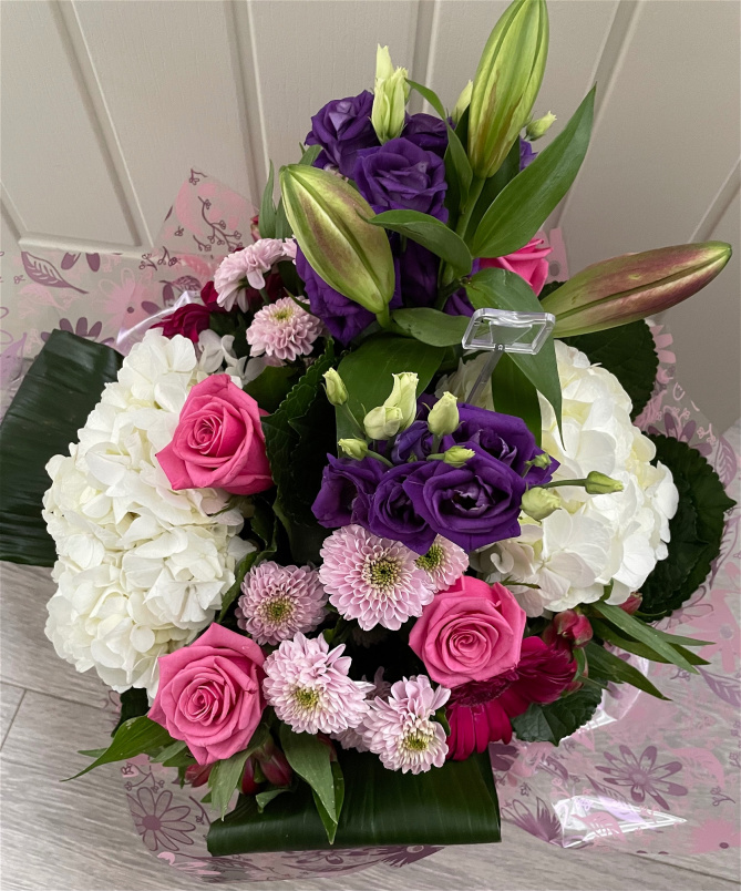 Gift Flowers  | Mother's Day | Valentines Day | Every girls dream