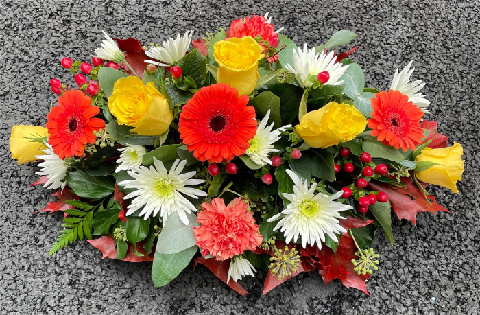 All Funeral Tributes | Posies / Wreaths | Oval posy spray