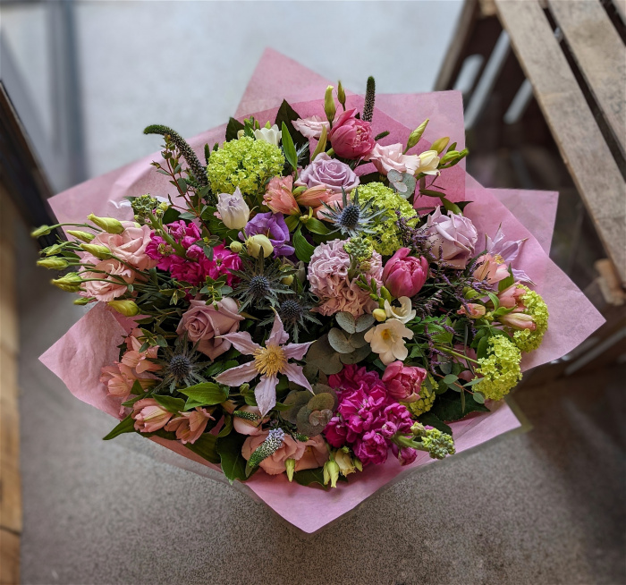 Floral Gift Selection | International Ladies Day - Friday 8th March | International Mother's Day  | Mothering Sunday - 10th March | Country Garden