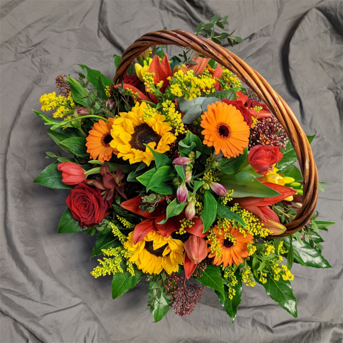 Baskets | Father's Day | Floral Gift Selection | International Mother's Day  | Very Vibrant Basket