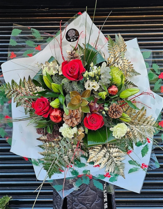 BOUQUETS | CHRISTMAS 2025 | The Traditional One