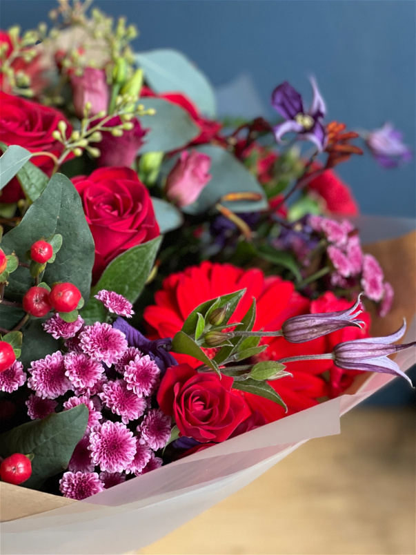 Christmas Flowers | Bright Christmas