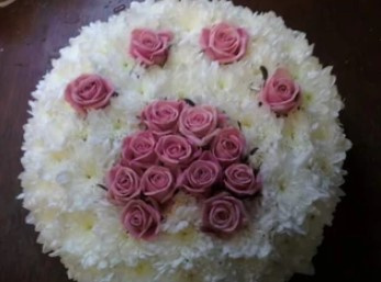 Taylor Designs | Woking | Funerals & sympathy