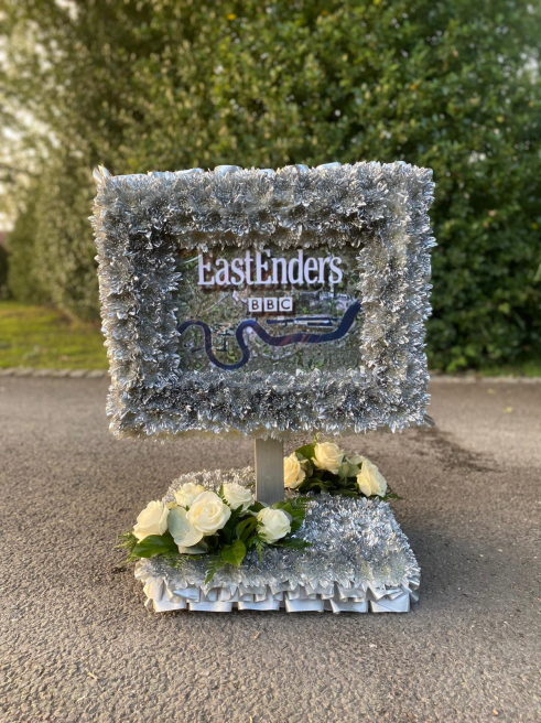 Taylor Designs | Woking | Funerals & sympathy
