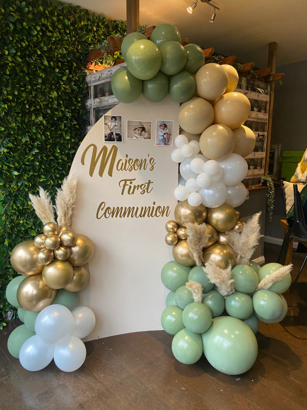 Taylor Designs | Woking | Balloon & Event Styling