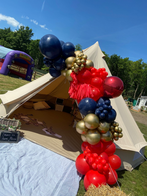 Taylor Designs | Woking | Balloon & Event Styling