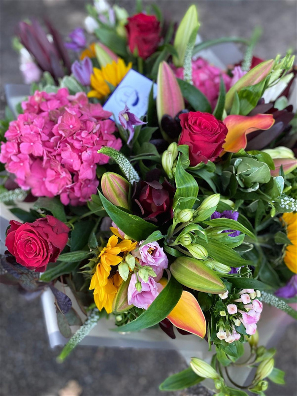 Colour collection | Summer collection | Taylor designs bouquets  | Florist Choice Bouquet
