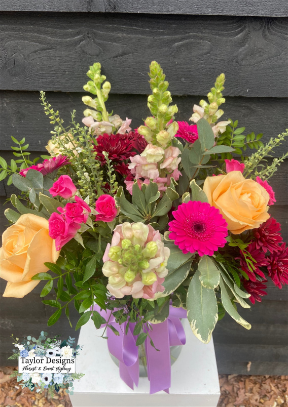Taylor designs bouquets  | Vase arrangement?s | Florist choice vase arrangment