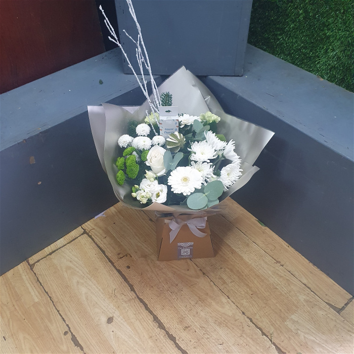 Bouquets | Christmas | Snow flurry