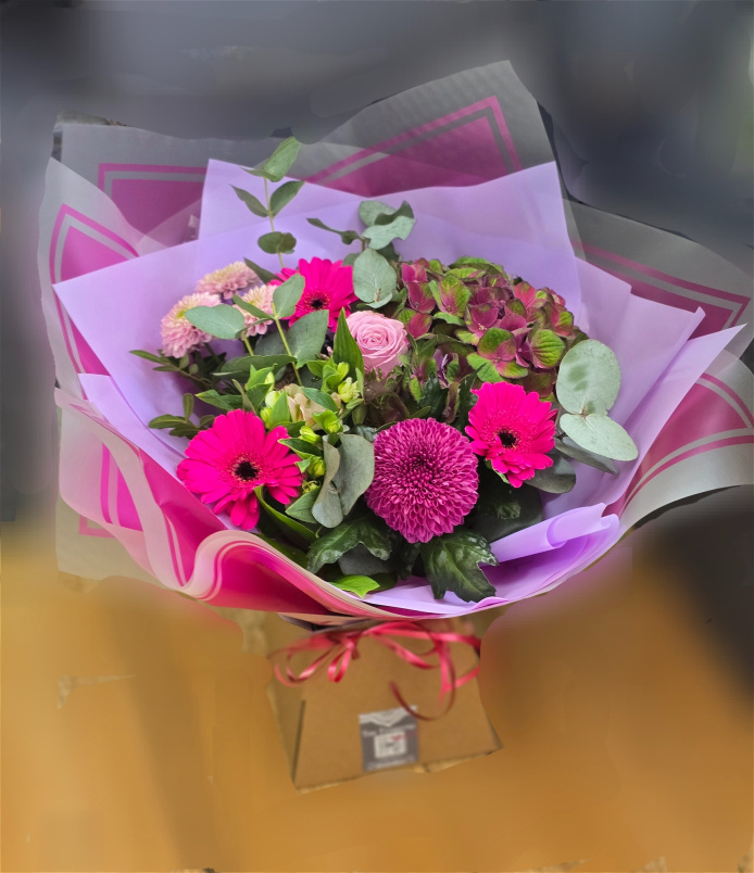 Bouquets | Crimson Dream