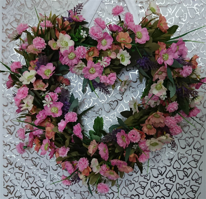 Arrangements | Gifts | Valentine's Day | Heart Wreath