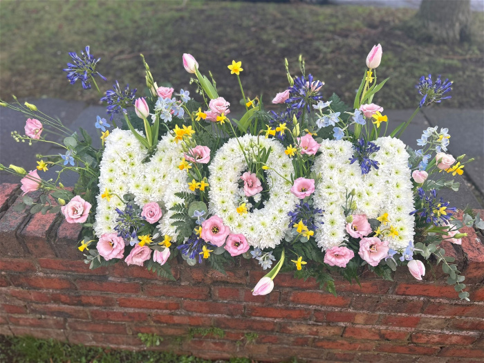 Arrangements | Funeral Flowers | Funeral Letters in a Meadow