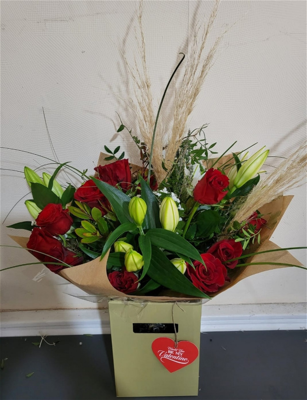 Arrangements | Bouquets | Valentines day | Rose and Lily Bouquet
