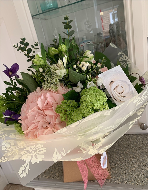 Beautiful Fresh Flower Arrangements for All Occasions | Mother’s Day Flowers Delivered in Goole, Howden, Selby, Snaith, and surrounding areas. | Country Pastel Bouquet