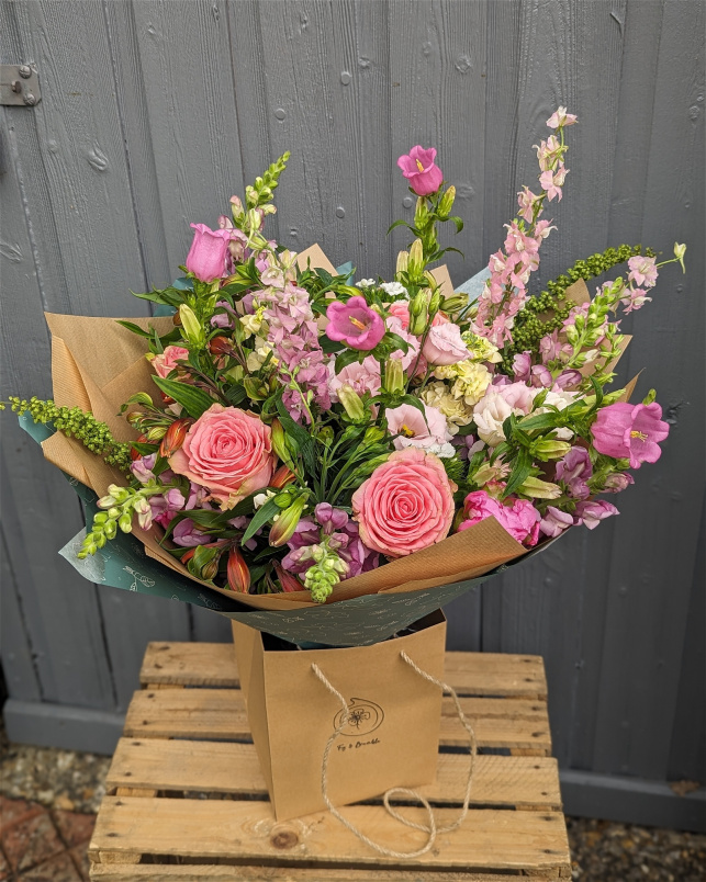 Bouquets | Mother's Day | Valentine's | Mottisfont (Roses)