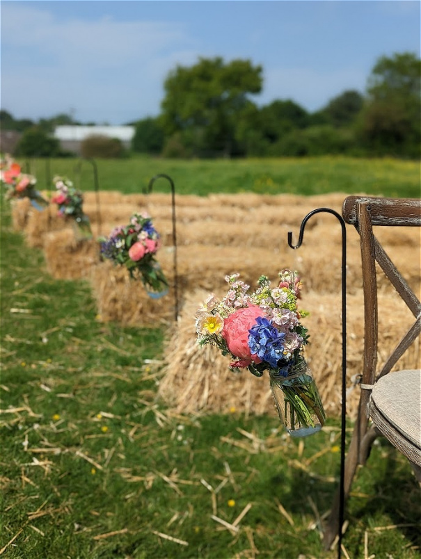 FaB Signature Wedding Flowers | Jam Jar
