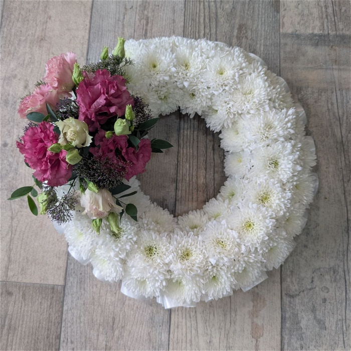 Sympathy Tributes  | Gentle Remembrance Wreath
