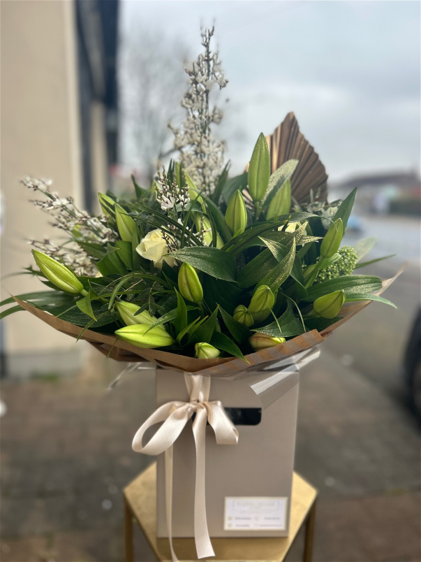 Bouquets | Mother's Day | Lilly and Rose Bouquet