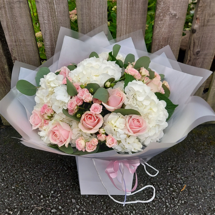 Bouquets | Mother's Day | Hydrangea & Rose Bouquet