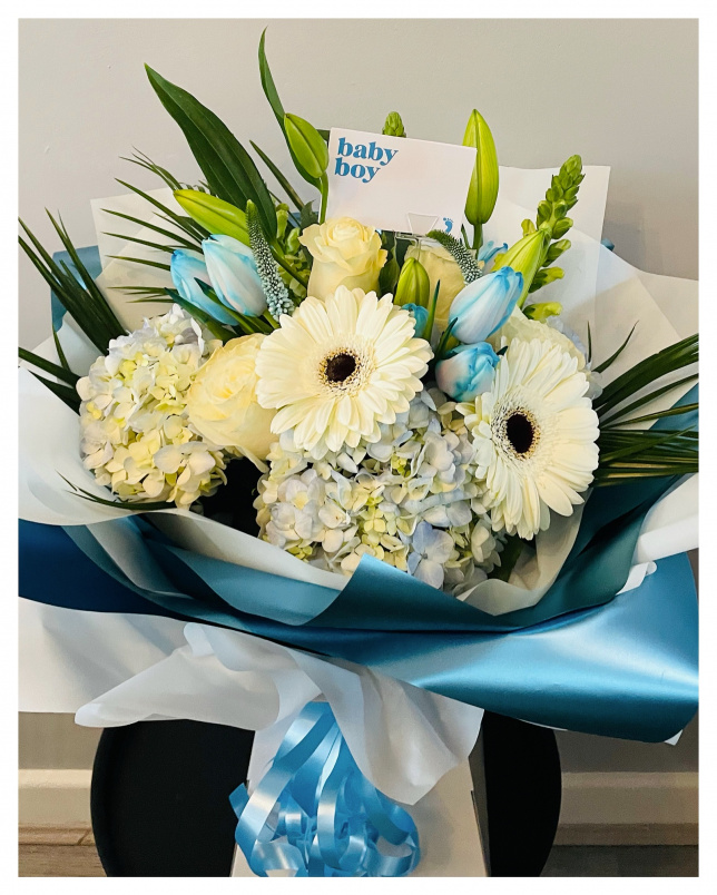 Bouquets | Blue and White Bouquet