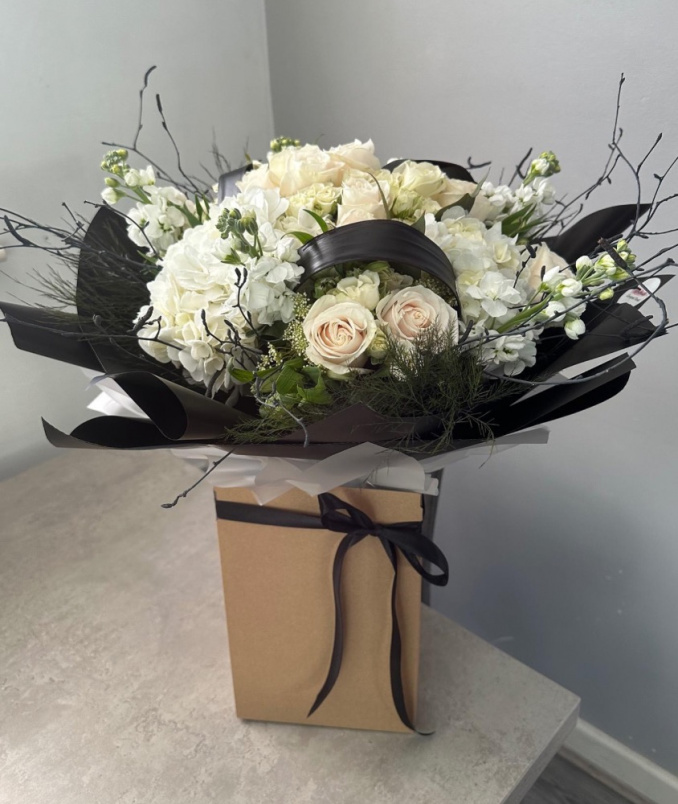 Bouquets | Neutral pallet Bouquet