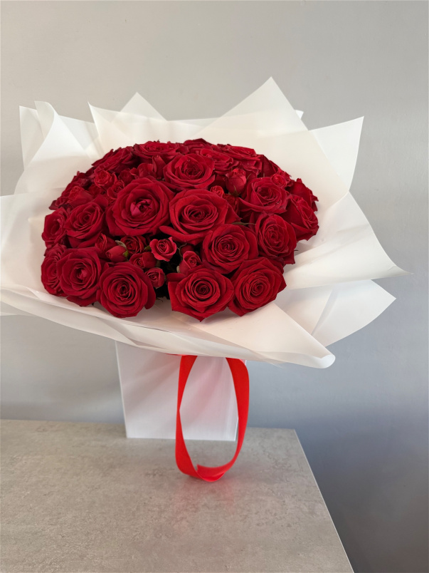 Bouquets | Rosebuds Rose Mix