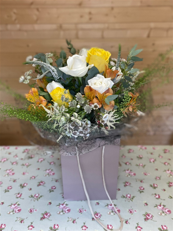 Bouquets | Gifts | Sarah