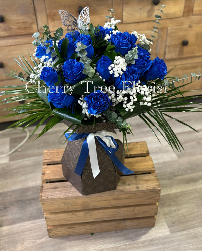 Bouquets | Blue Rose Elegance