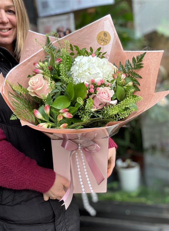 Bouquets | Georges choice!